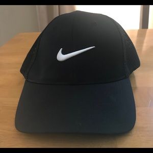 Men’s Nike Golf Hat Black